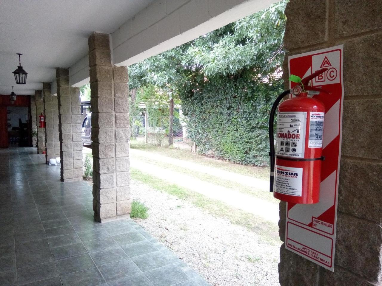 Hosteria El Peregrino Villa Cura Brochero Luaran gambar